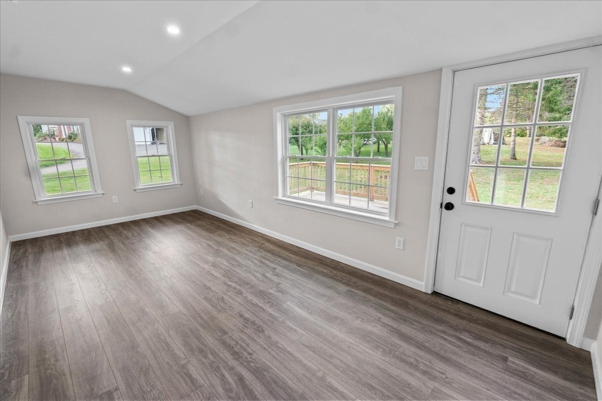 118 Old Groveland Rd, Haverhill, MA, 118 Old Groveland Rd, Haverhill, MA Photo #17