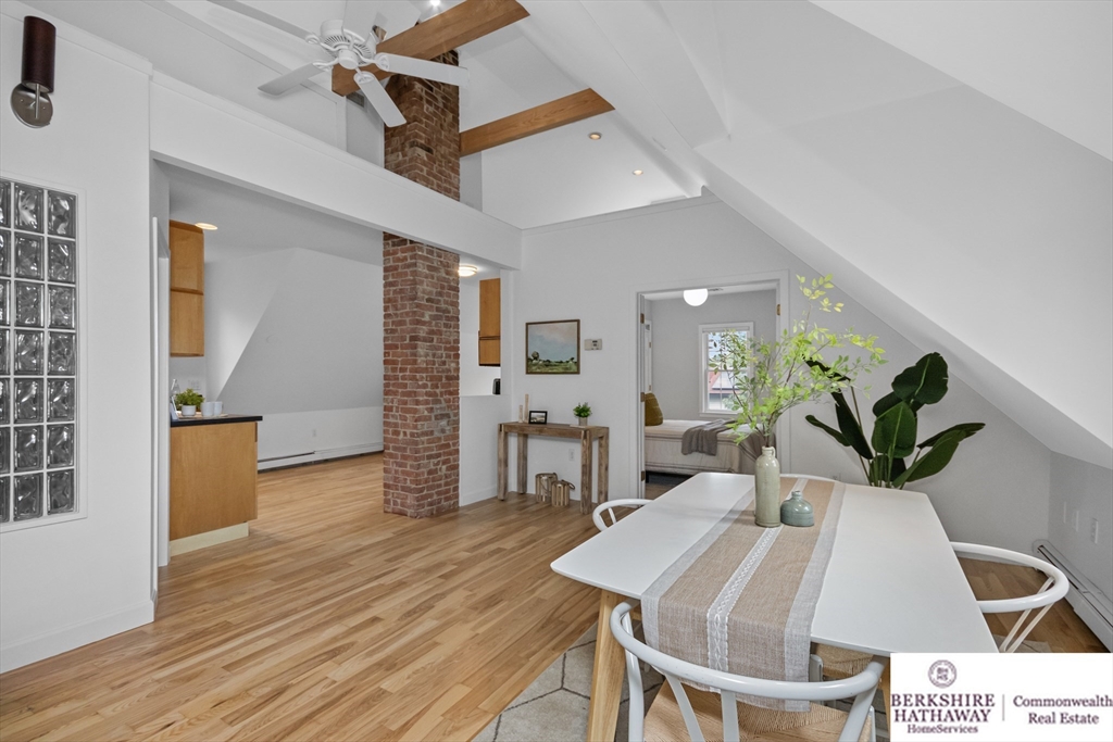 87 Holworthy St 3