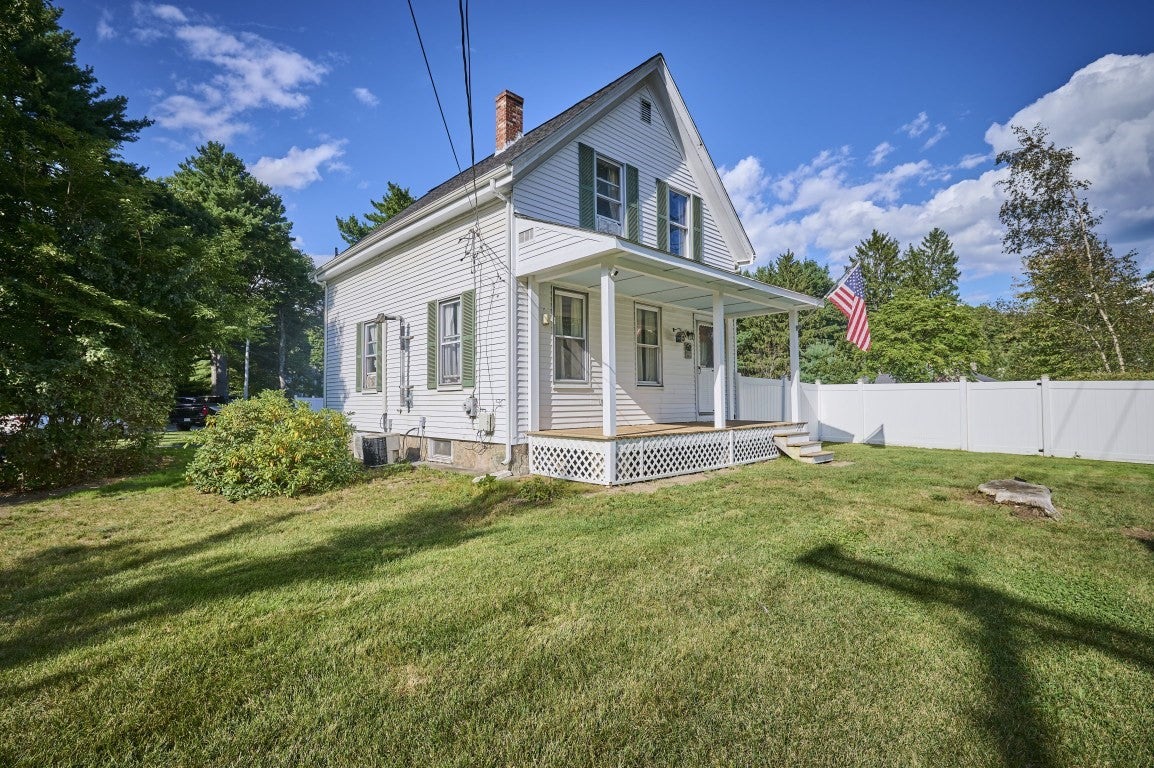 62 Chestnut St, Foxboro, MA Photo #1