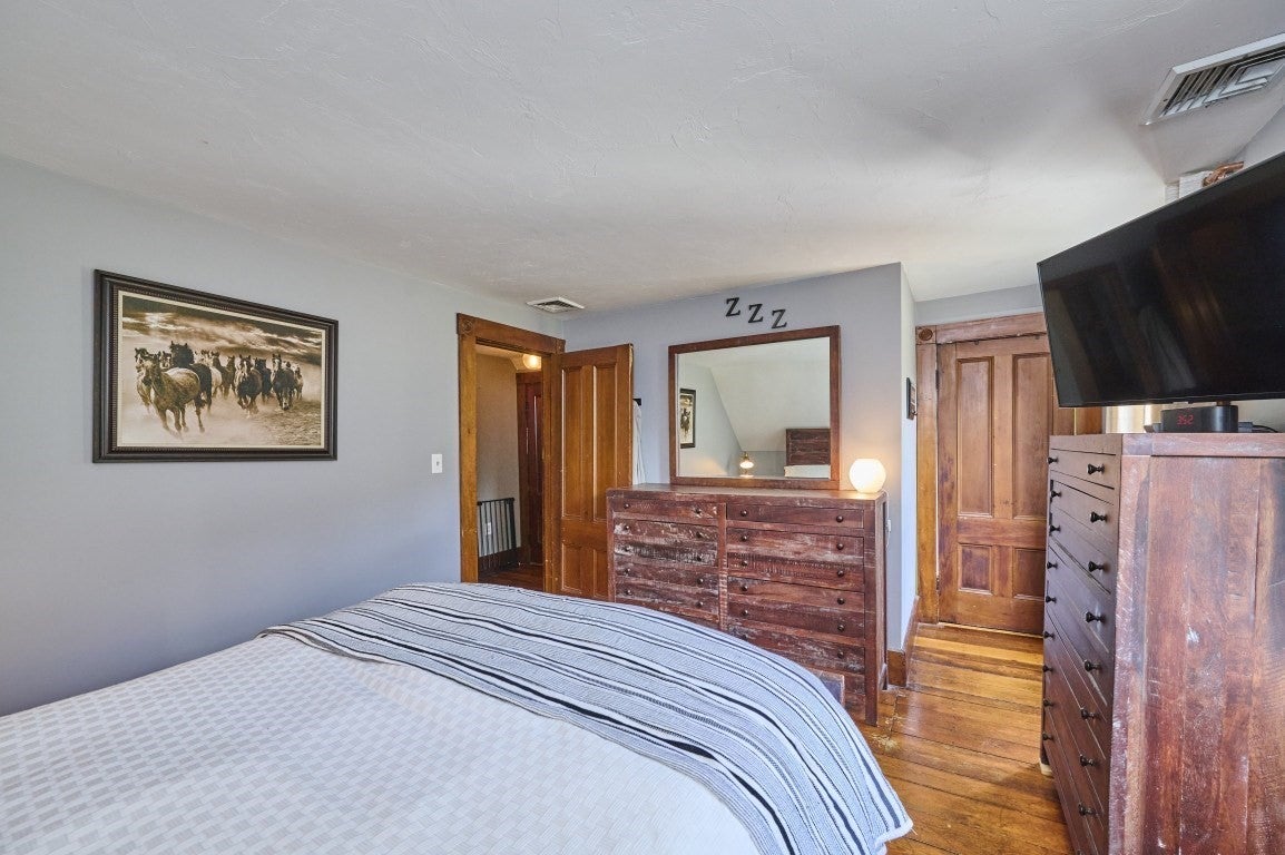 62 Chestnut St, Foxboro, MA, 62 Chestnut St, Foxboro, MA Photo #16