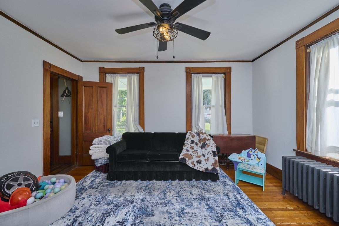 62 Chestnut St, Foxboro, MA Photo #3