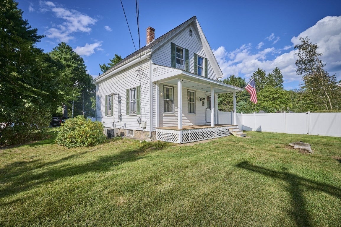 62 Chestnut St, Foxboro, MA, 62 Chestnut St, Foxboro, MA Photo #3
