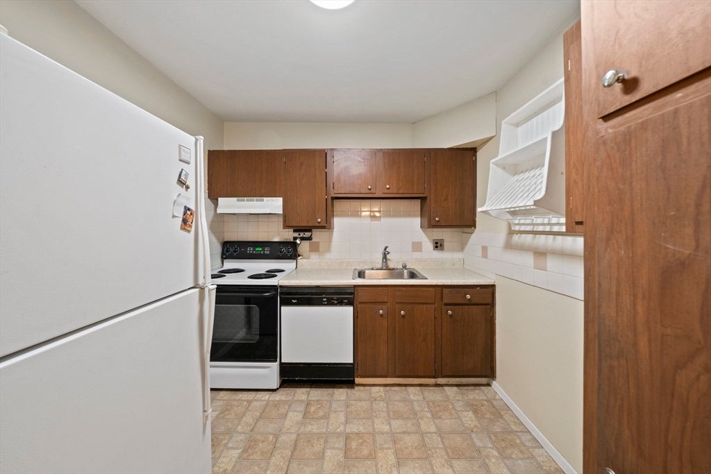 68 Summer Ave 8