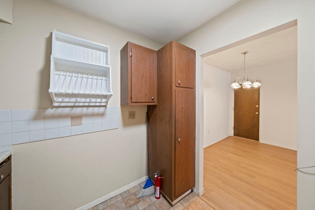 68 Summer Ave 8