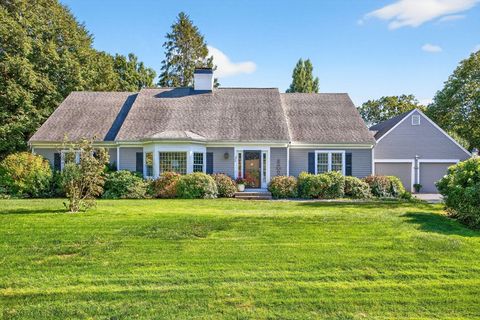 33 Midpine Barnstable MA 02675