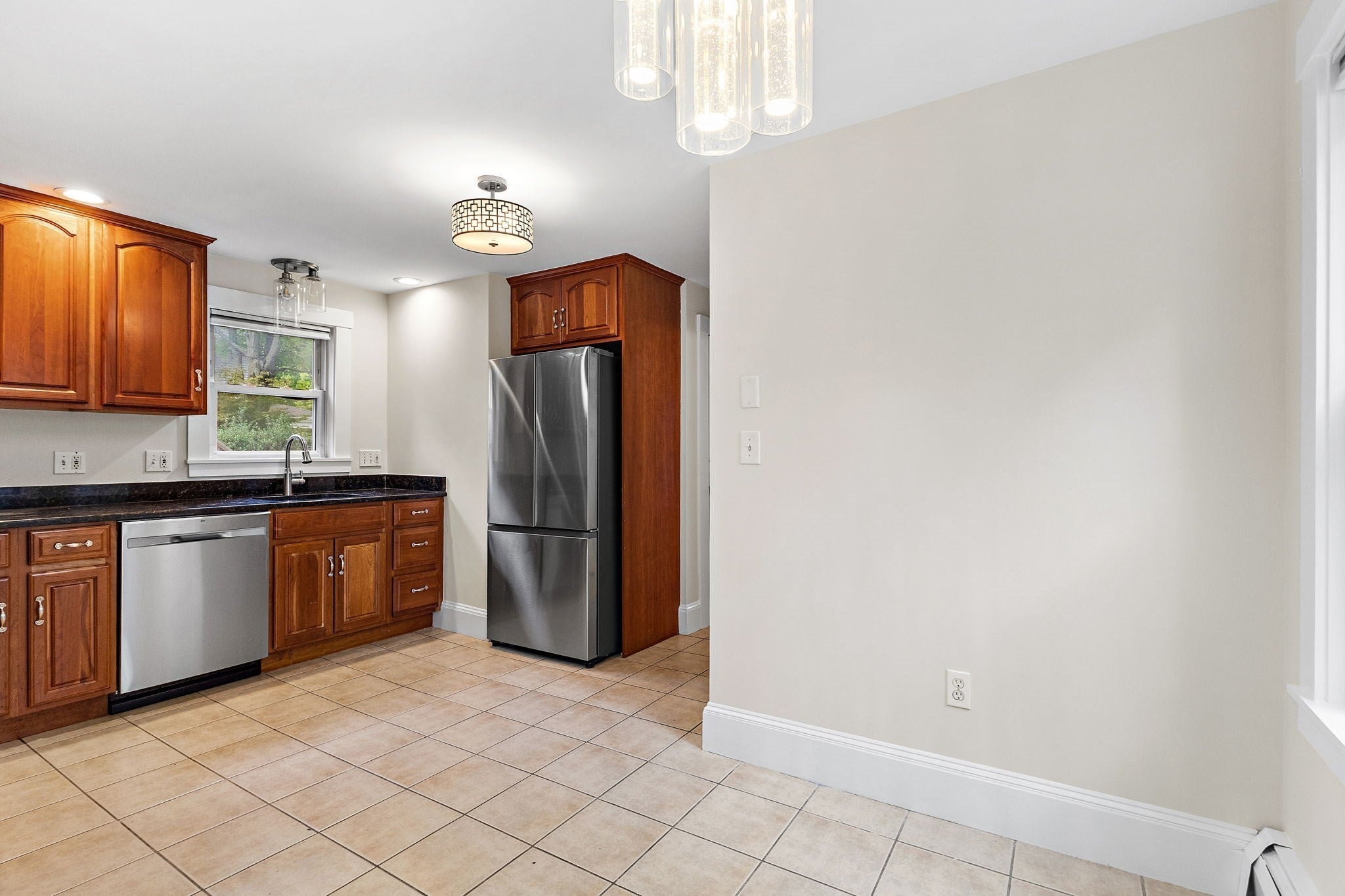 22 Salem St #1, Winchester, MA, 22 Salem St #1, Winchester, MA Photo #6