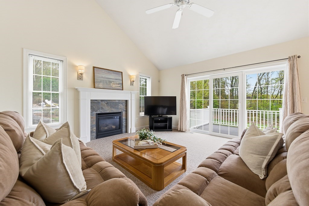 8 Victoria Circle, Shrewsbury, MA Photo #20