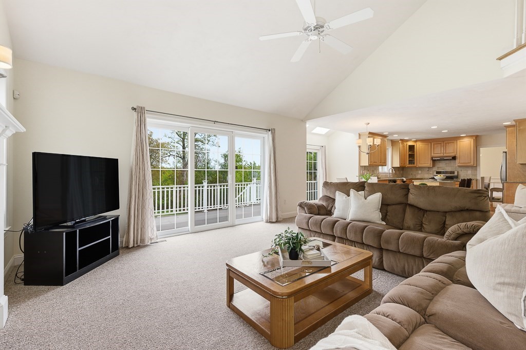8 Victoria Circle, Shrewsbury, MA Photo #22