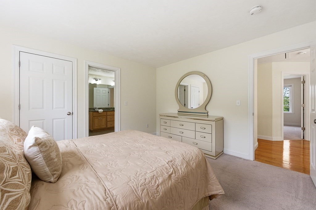 8 Victoria Circle, Shrewsbury, MA Photo #33