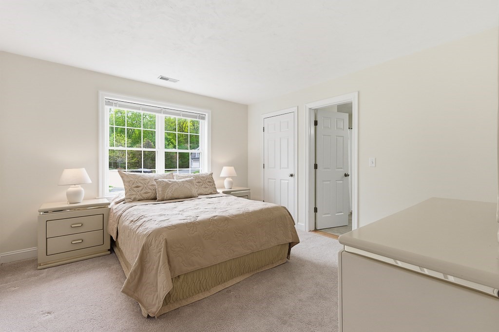 8 Victoria Circle, Shrewsbury, MA Photo #32