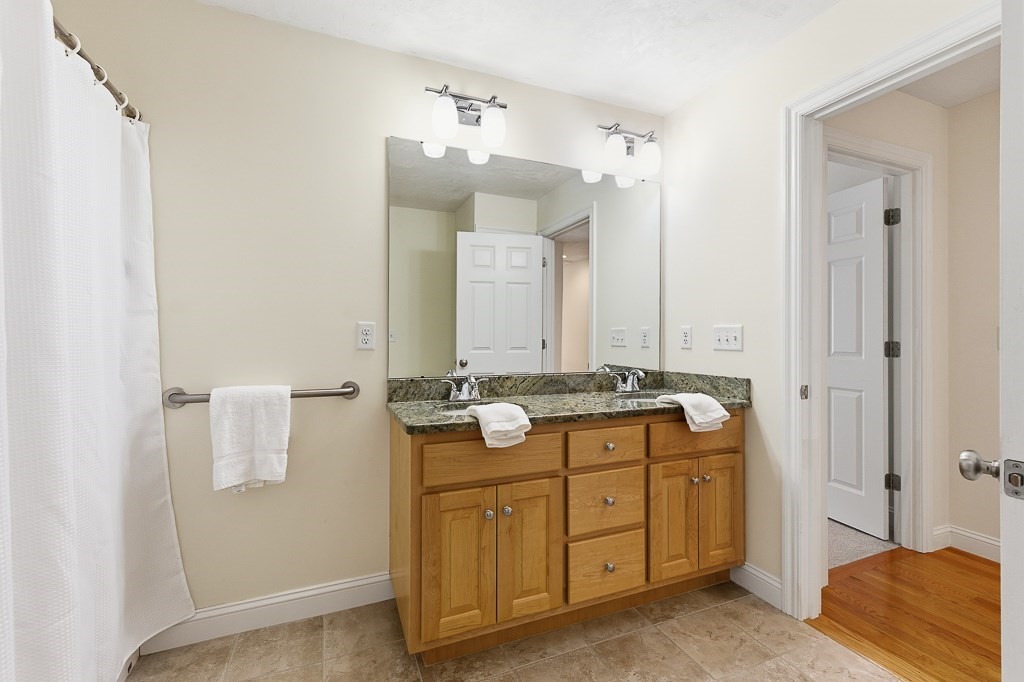 8 Victoria Circle, Shrewsbury, MA Photo #35