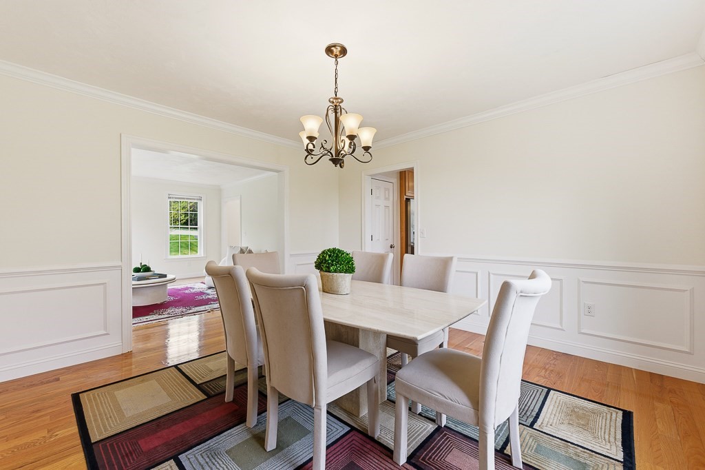 8 Victoria Circle, Shrewsbury, MA Photo #12
