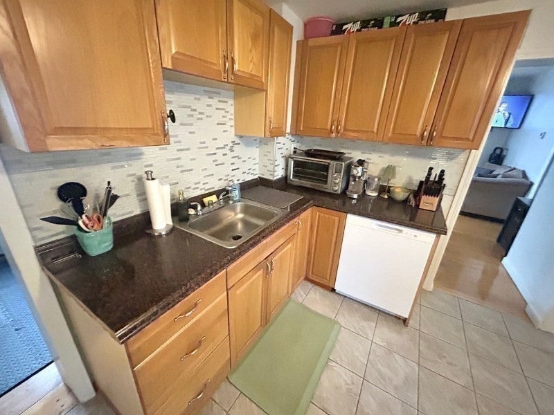 25 Adrian St #1, Somerville, MA, 25 Adrian St #1, Somerville, MA Photo #15