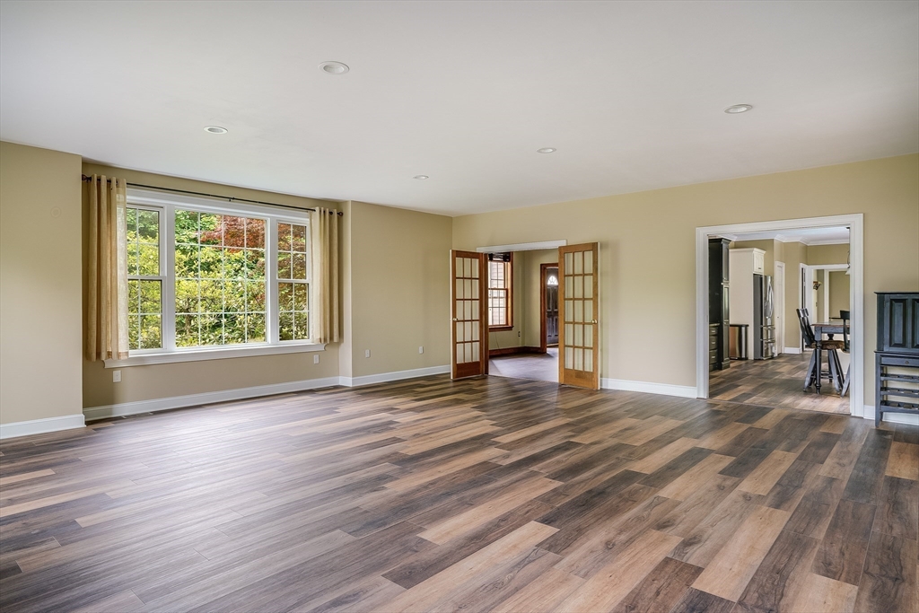 14 Arrowwood St