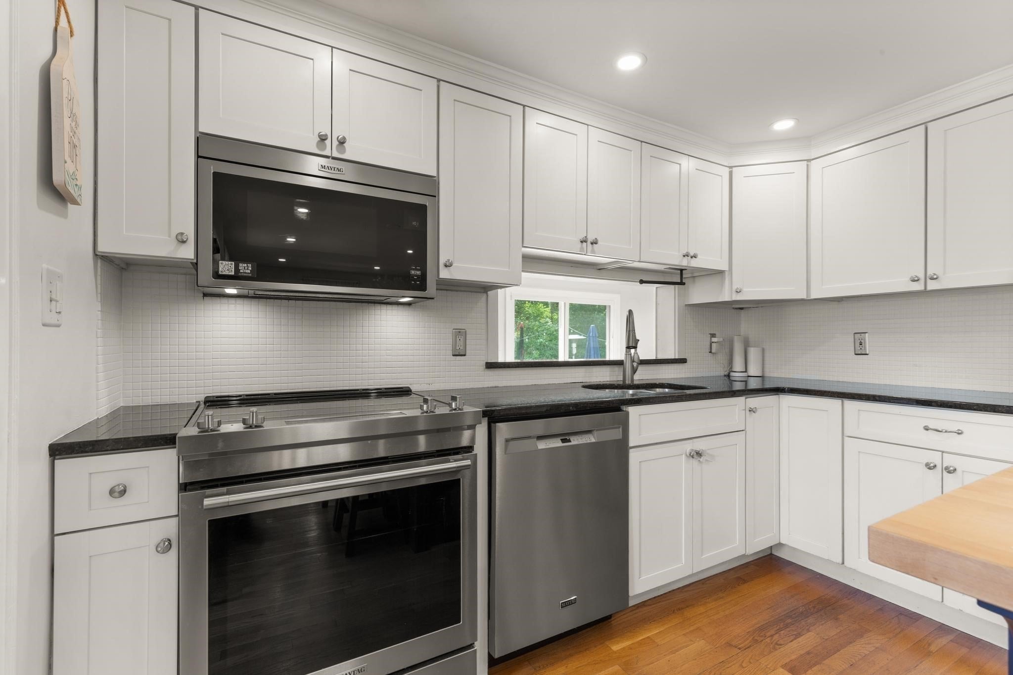 30 Eastman Ave, Foxboro, MA Photo #18