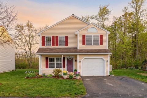 Photo of 76 Juniper Lane #76, Tewksbury, MA 01876 (MLS # 73484564)