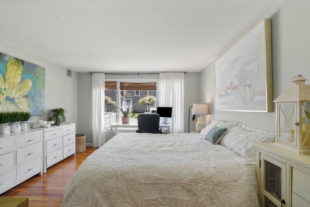 1 Commodore Court #104, Hull, MA Photo #11