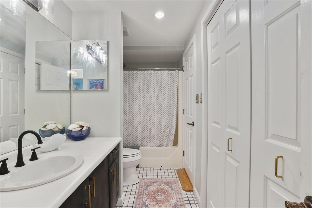 1 Commodore Court #104, Hull, MA Photo #19