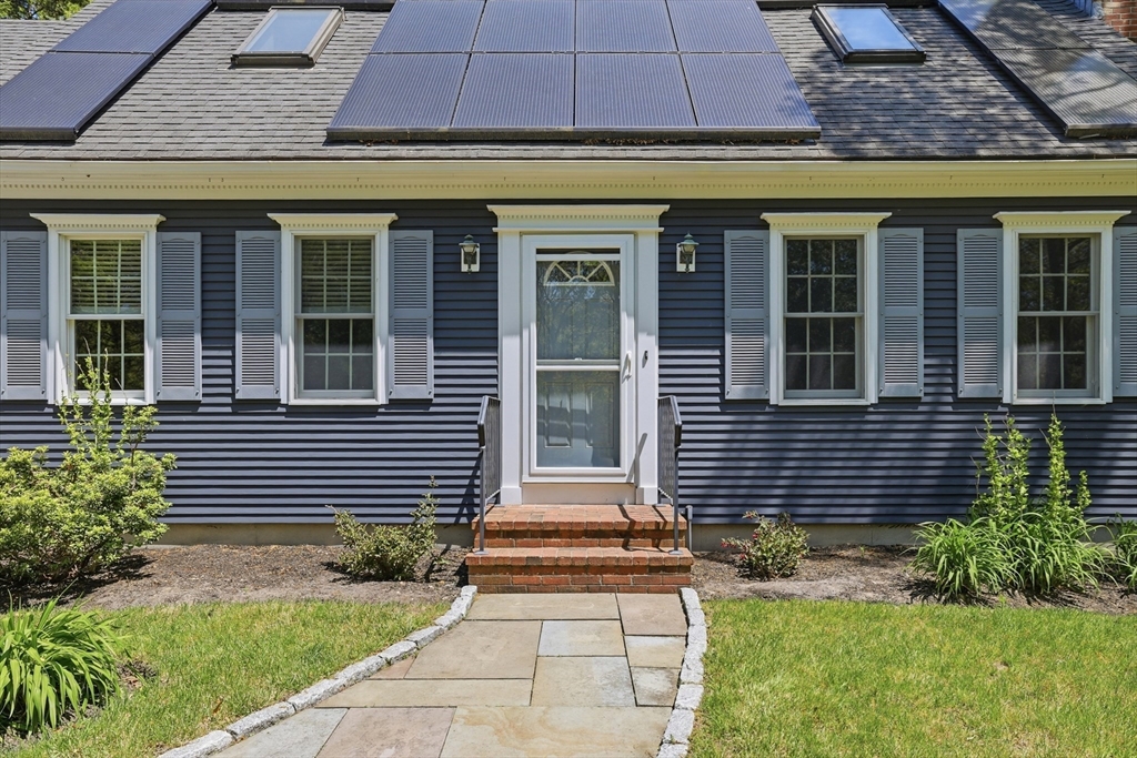 83 Greenville Dr