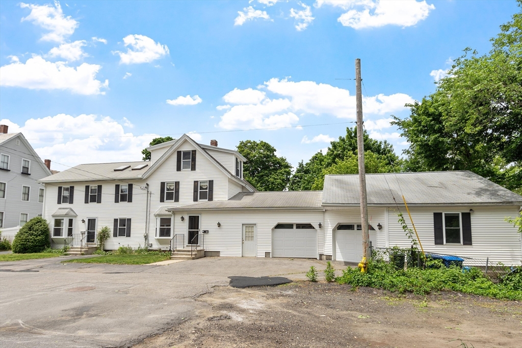 24 Oak Ave