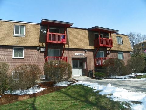 15 Wildwood St 16 Dracut MA 01826