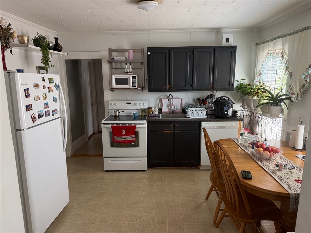 12 Rockwell Ter #2, Malden, MA, 12 Rockwell Ter #2, Malden, MA Photo #2