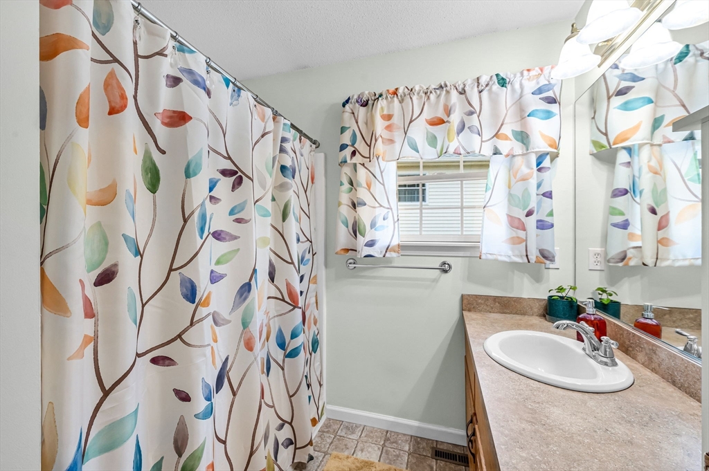 92 Furnace Ave #9, Stafford, CT Photo #32