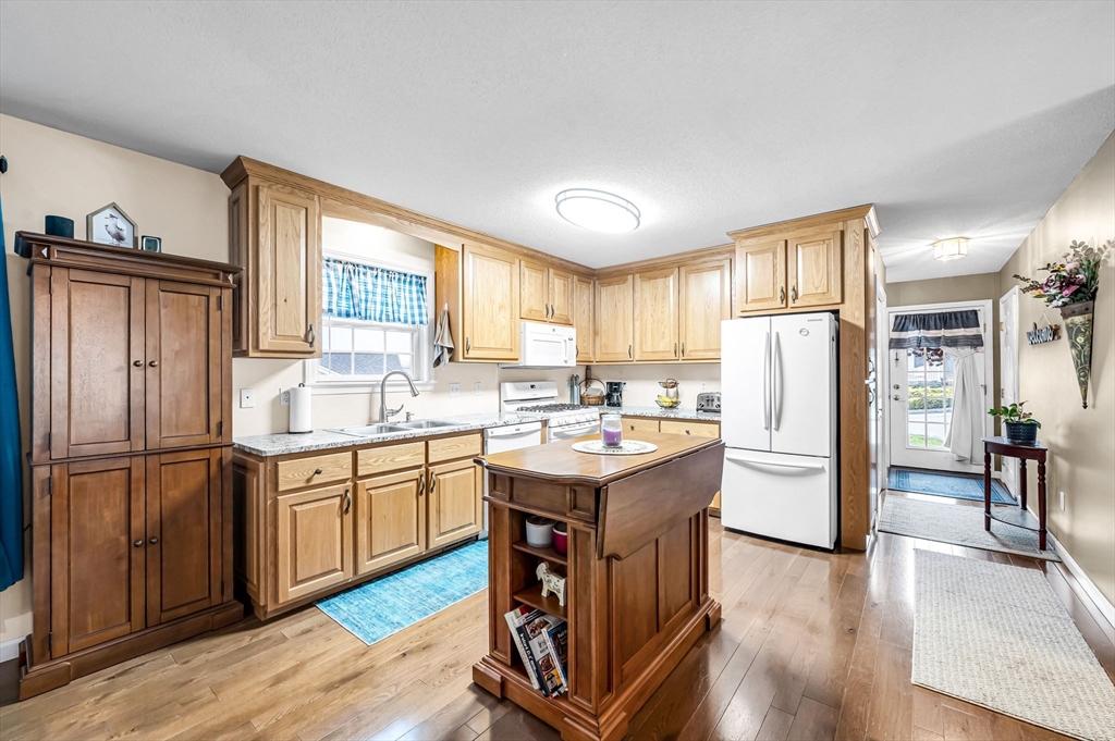 92 Furnace Ave #9, Stafford, CT Photo #14