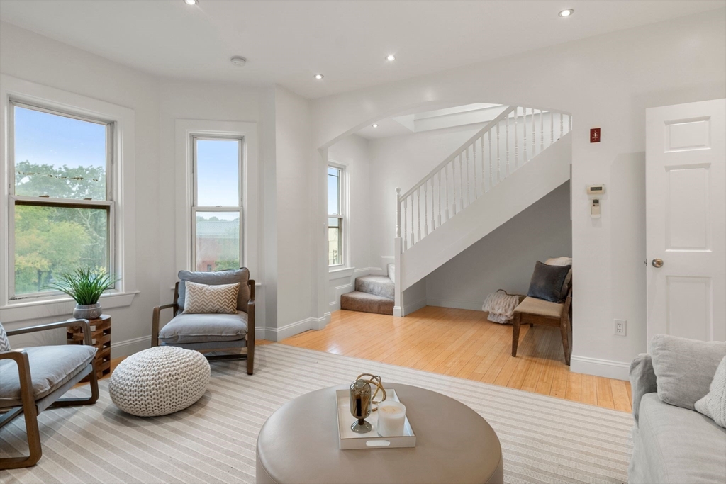 178 Hyde Park Ave 3