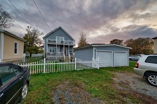 355 Peckham St, Fall River, MA, 355 Peckham St, Fall River, MA Photo #2