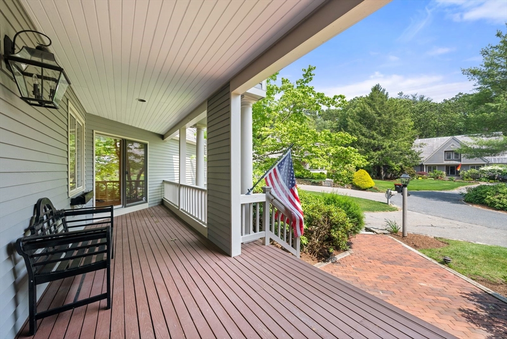 18 Phillips Pond Rd 18