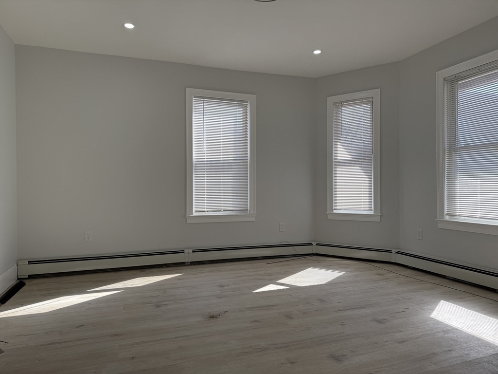 337 Centre St 1