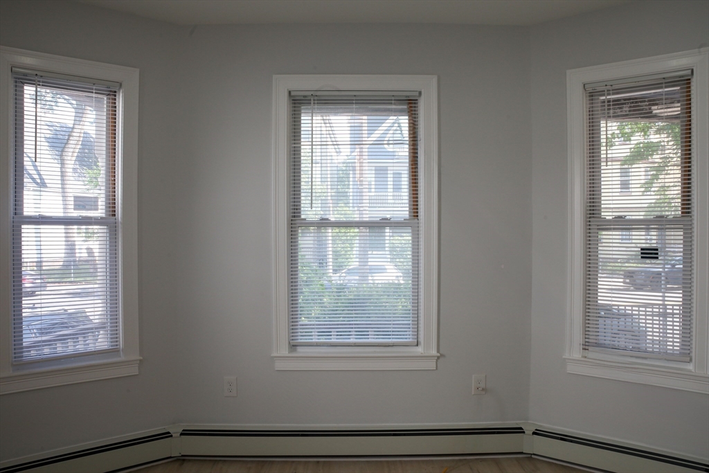 337 Centre St 1