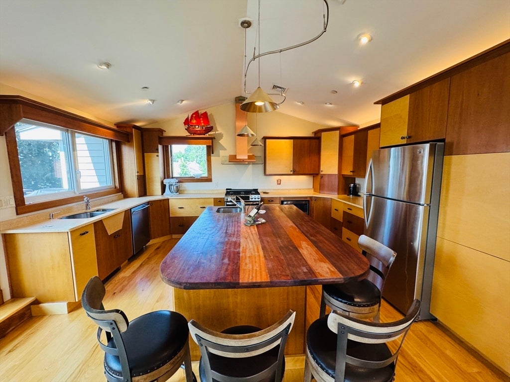 36 Lexington St #3, Watertown, MA, 36 Lexington St #3, Watertown, MA Photo #4