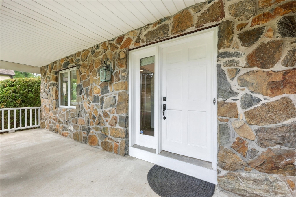93 Jonquil Ln