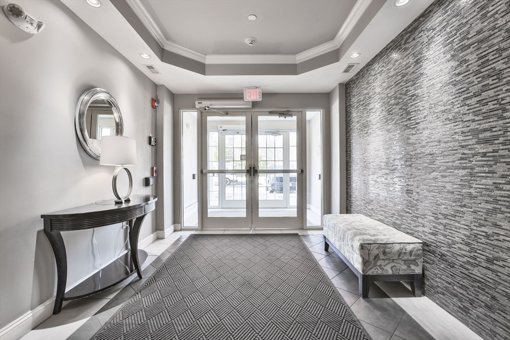 10 Braemoor Woods Rd 401