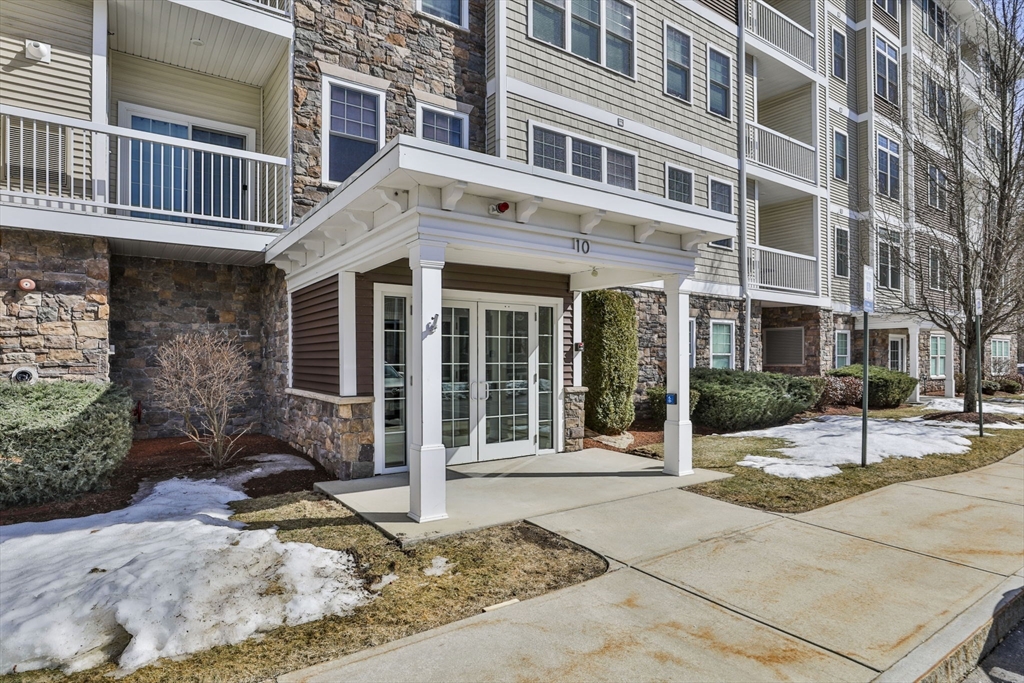 10 Braemoor Woods Rd 401