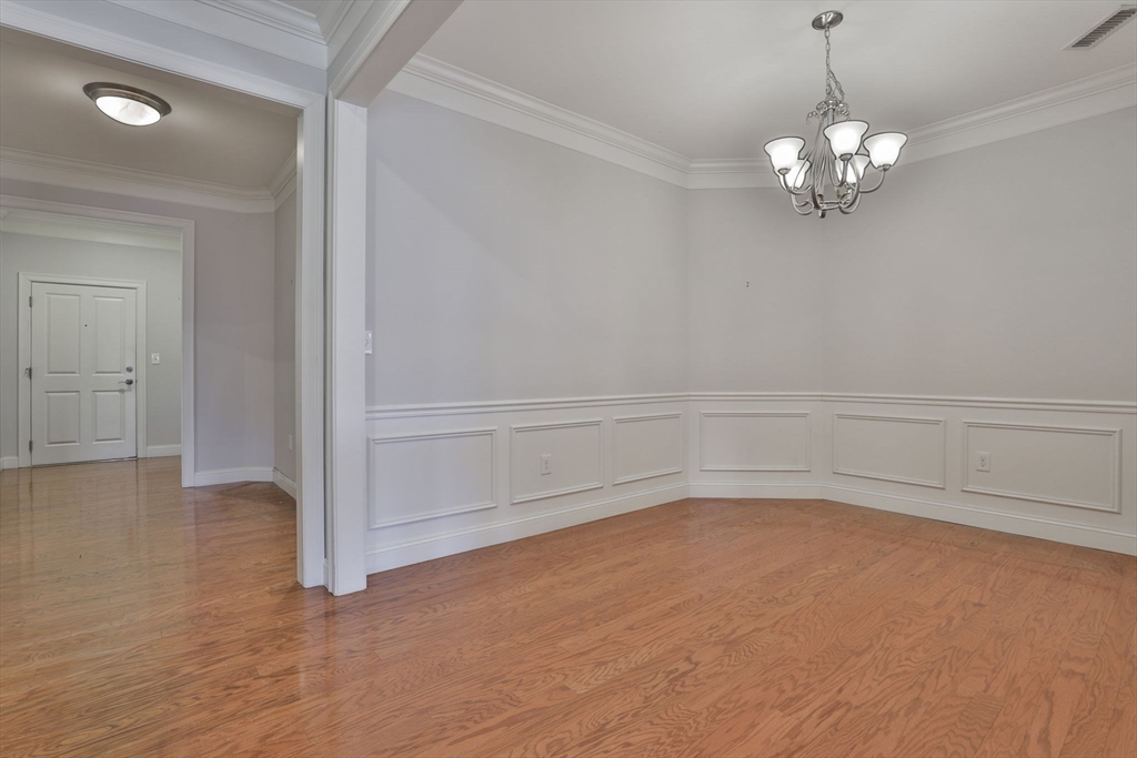 10 Braemoor Woods Rd 401