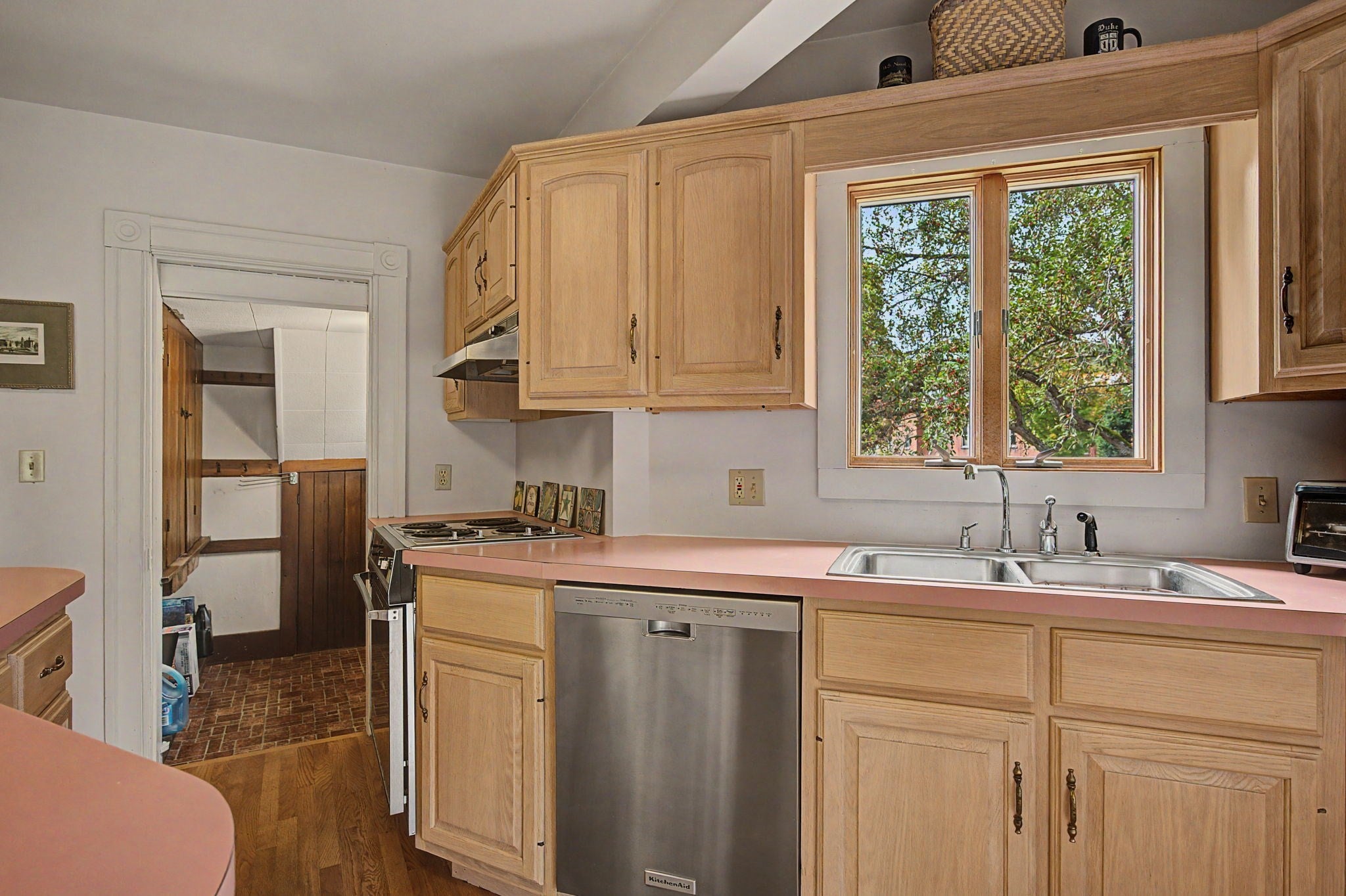 13 East St, Southampton, MA, 13 East St, Southampton, MA Photo #12