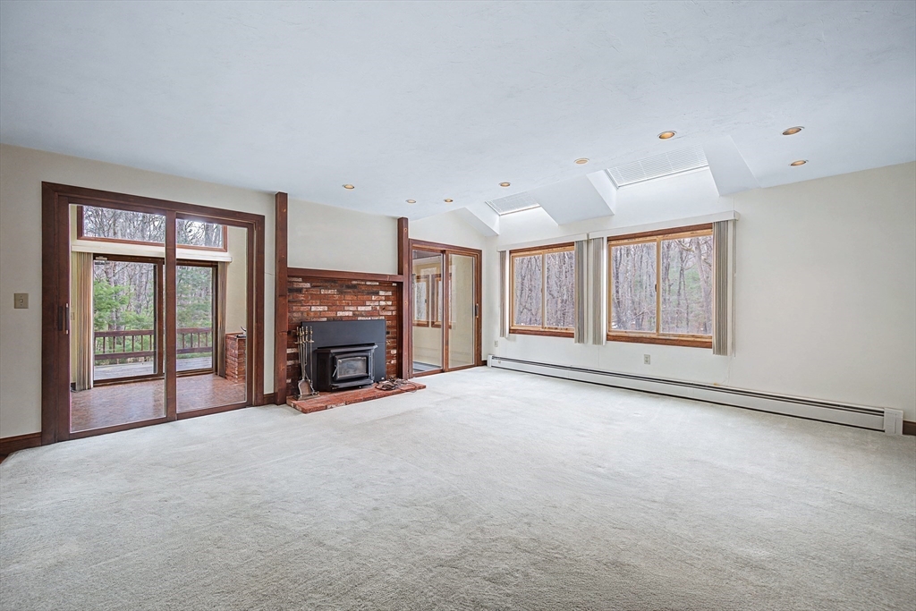 215 North St, Upton, MA, 215 North St, Upton, MA Photo #12
