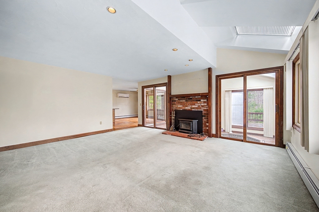 215 North St, Upton, MA, 215 North St, Upton, MA Photo #14