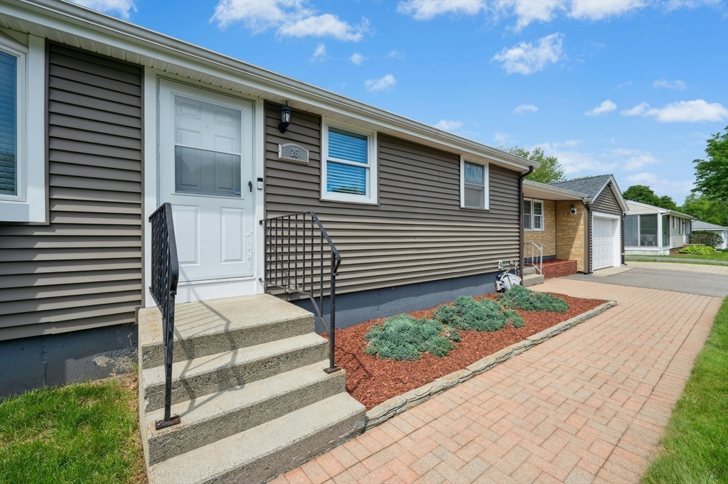 26 Falmouth Dr