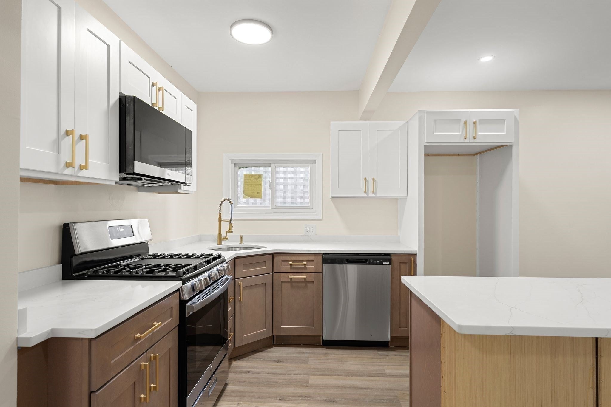 376 N Underwood St, Fall River, MA, 376 N Underwood St, Fall River, MA Photo #9