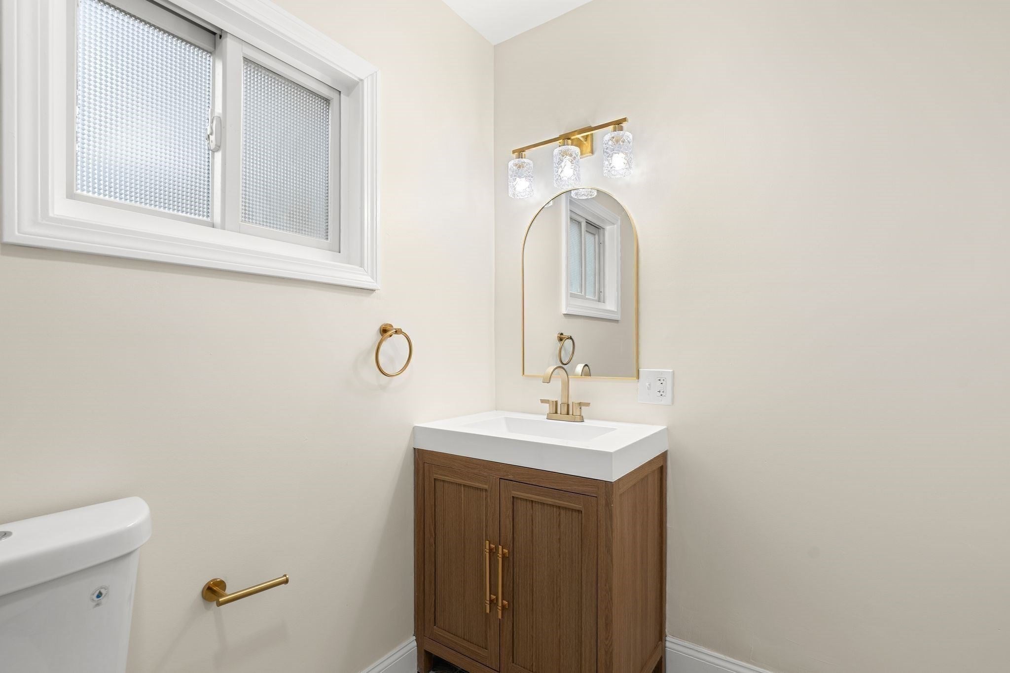 376 N Underwood St, Fall River, MA, 376 N Underwood St, Fall River, MA Photo #30