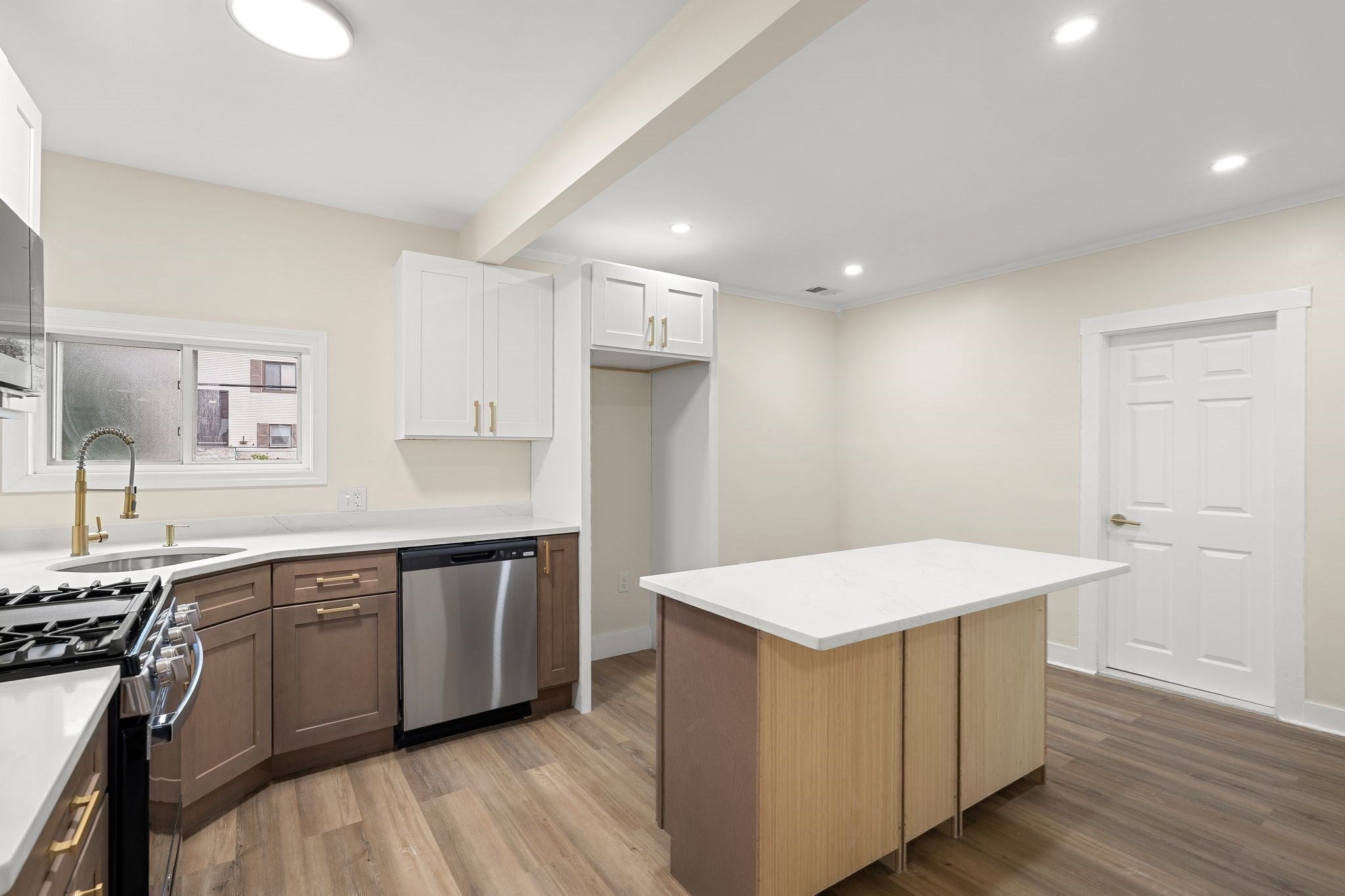376 N Underwood St, Fall River, MA, 376 N Underwood St, Fall River, MA Photo #27