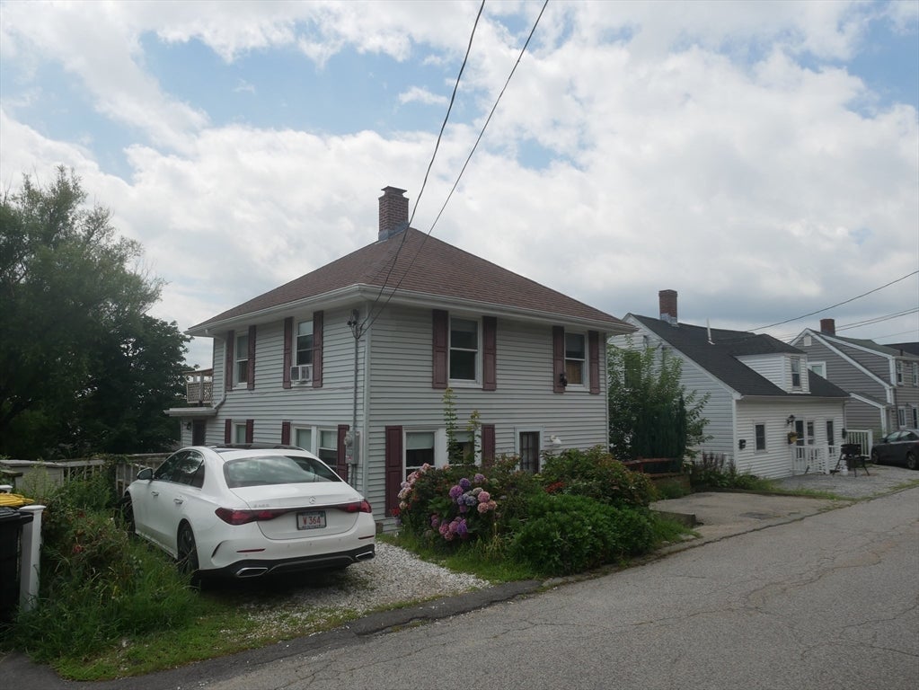 Photo of 16 Hillside Rd, Hull, MA