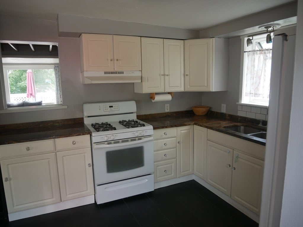 16 Hillside Rd, Hull, MA, 16 Hillside Rd, Hull, MA Photo #6