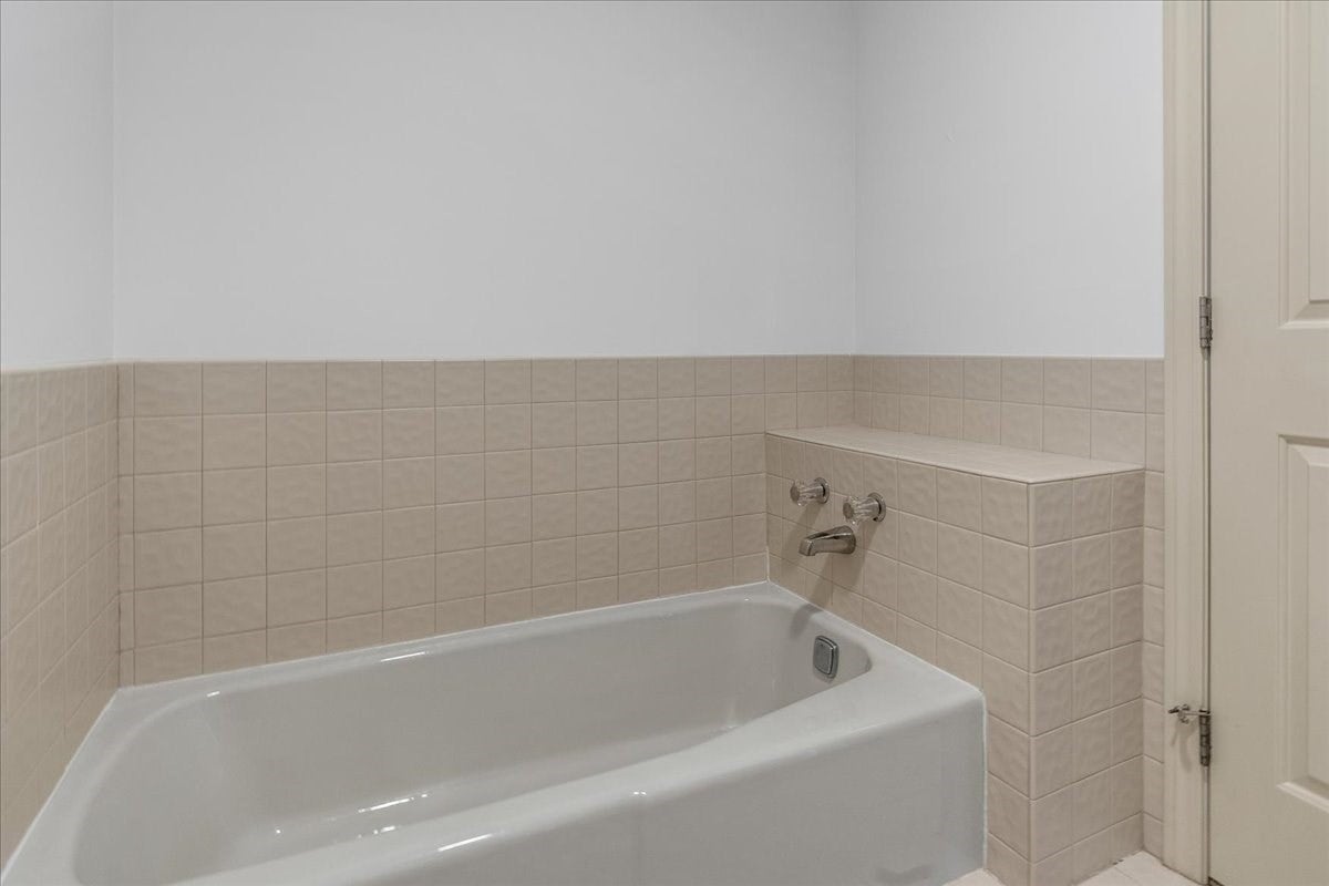 56 Floret Cir #56, Hingham, MA, 56 Floret Cir #56, Hingham, MA Photo #12