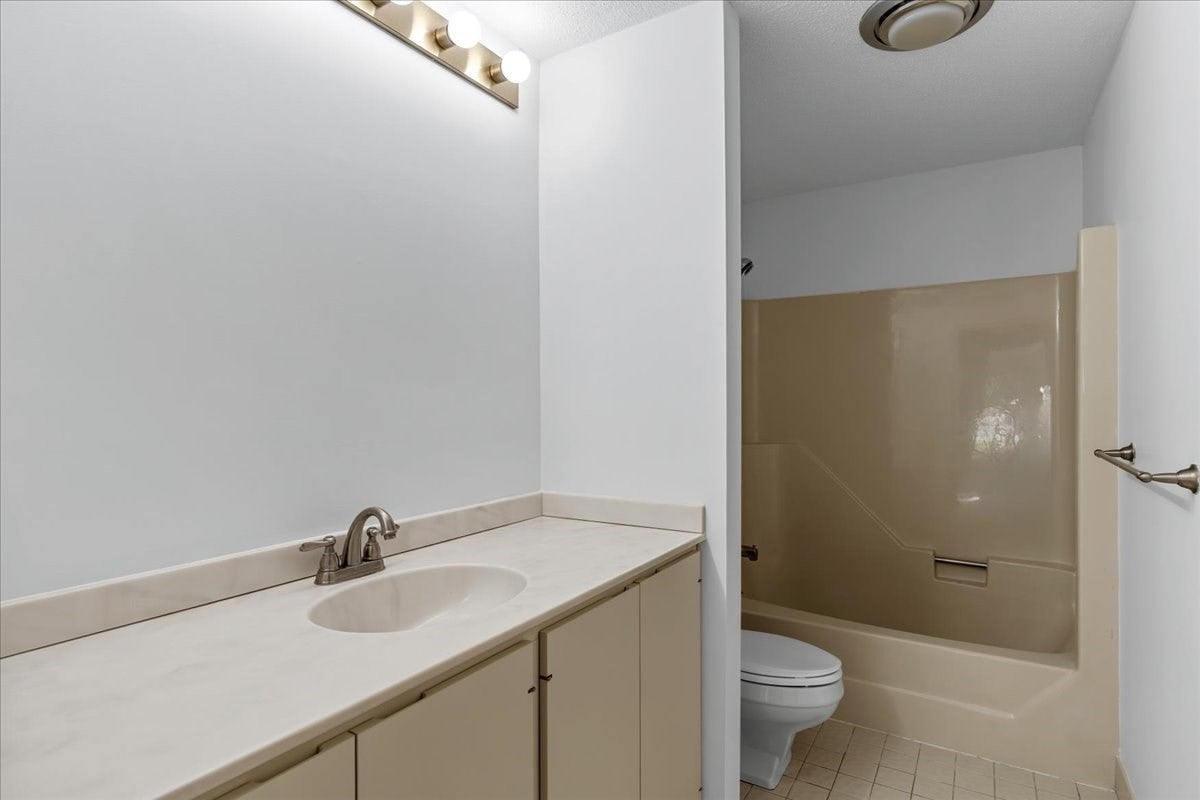 56 Floret Cir #56, Hingham, MA, 56 Floret Cir #56, Hingham, MA Photo #15