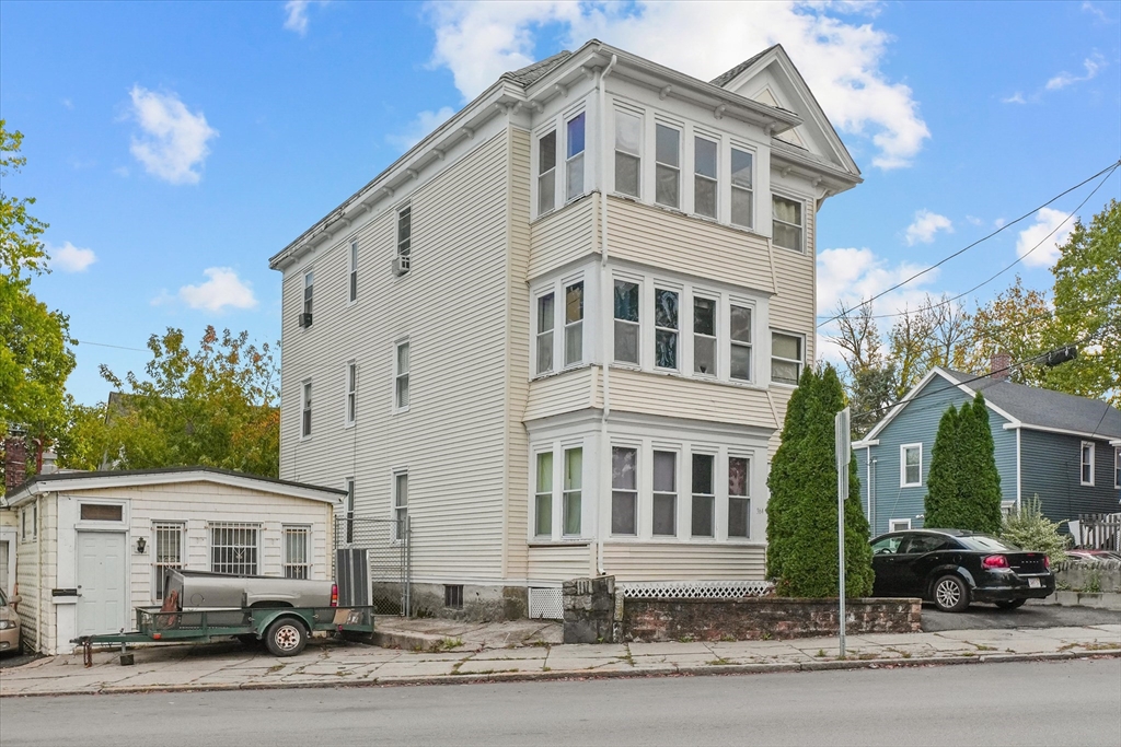 364 Lawrence St